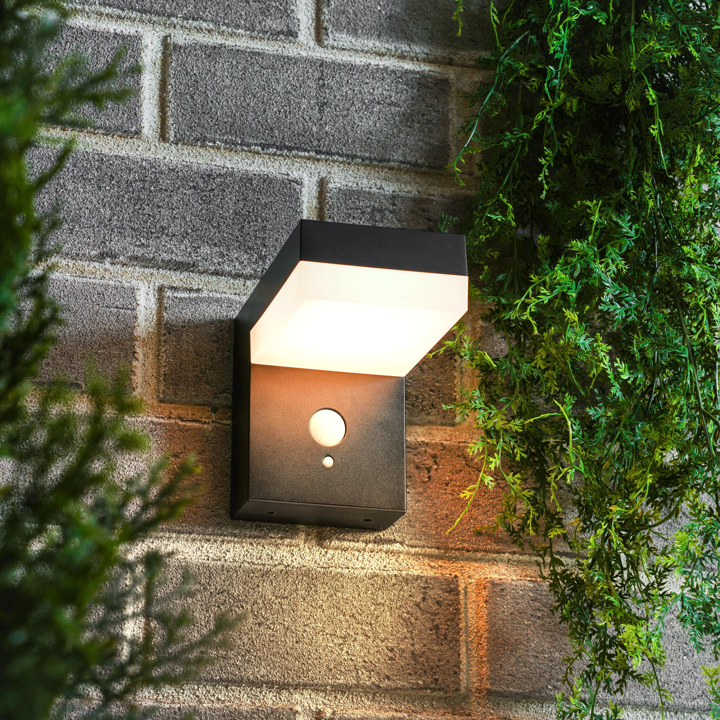Solar Wandleuchte Nala mit Bewegungssensor