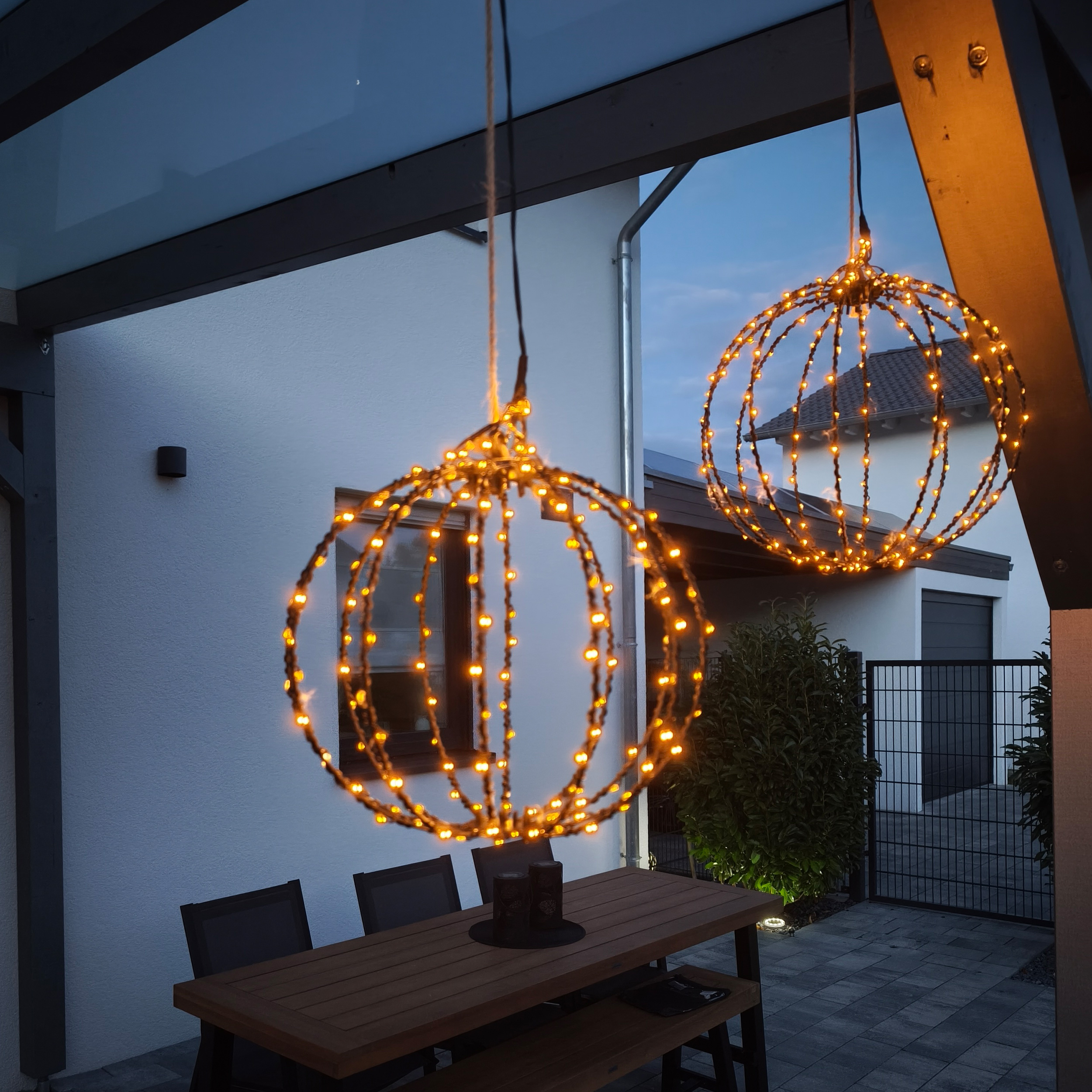 Hängende Solar-Dekokugeln 2er Set