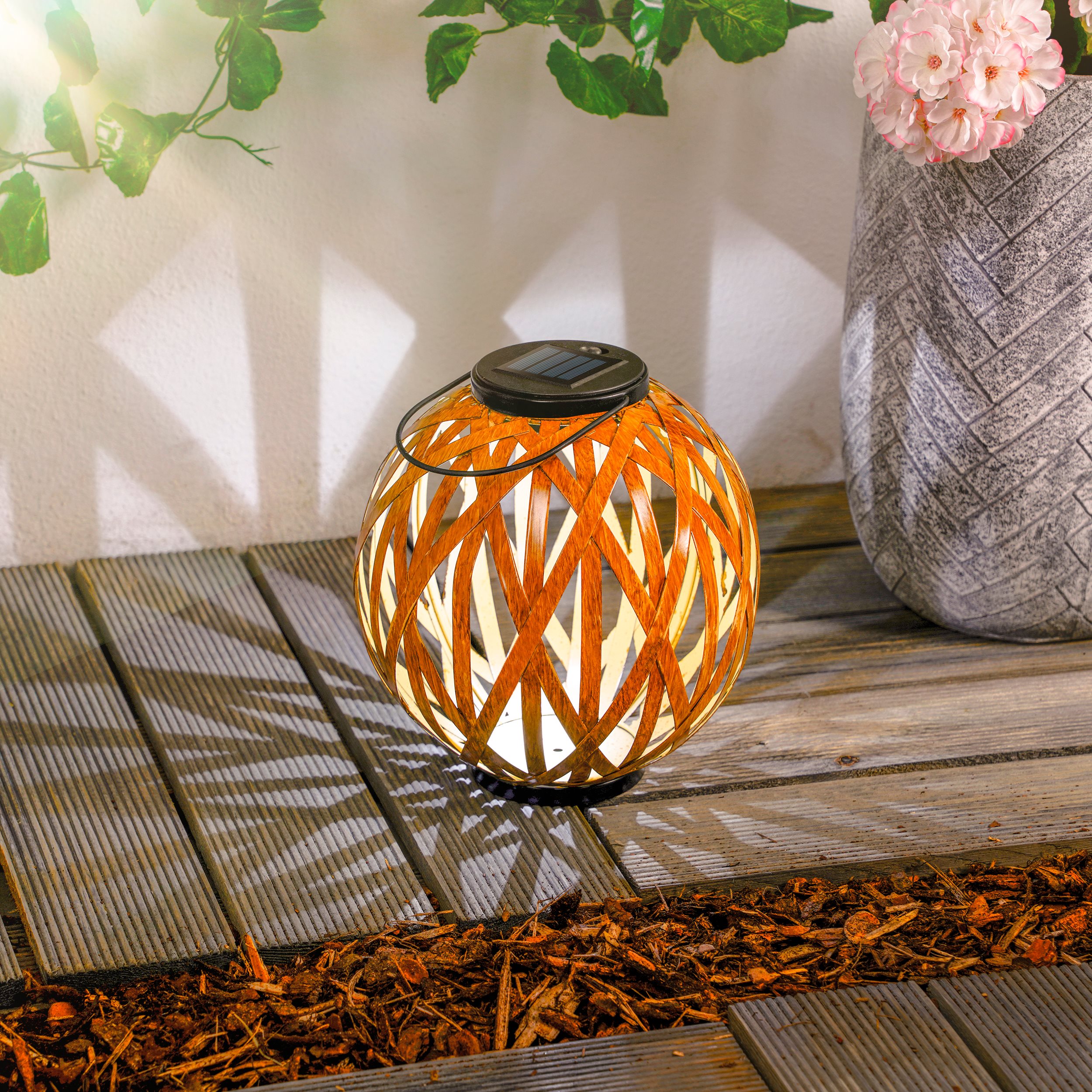 Solar Dekoleuchte Sandra aus Metallbändern ⌀ 21 cm