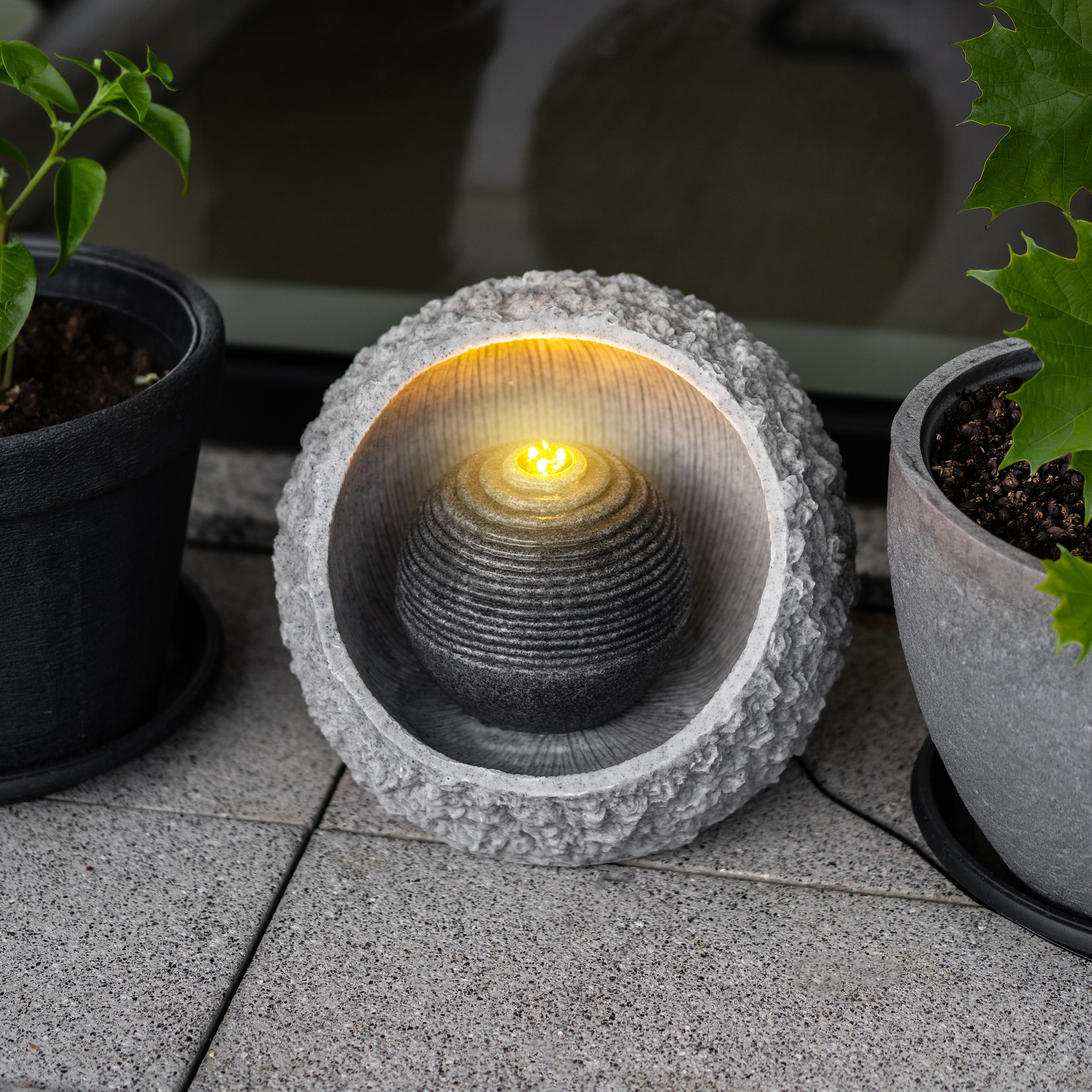 Solar Felssteinbrunnen mit LED-Beleuchtung