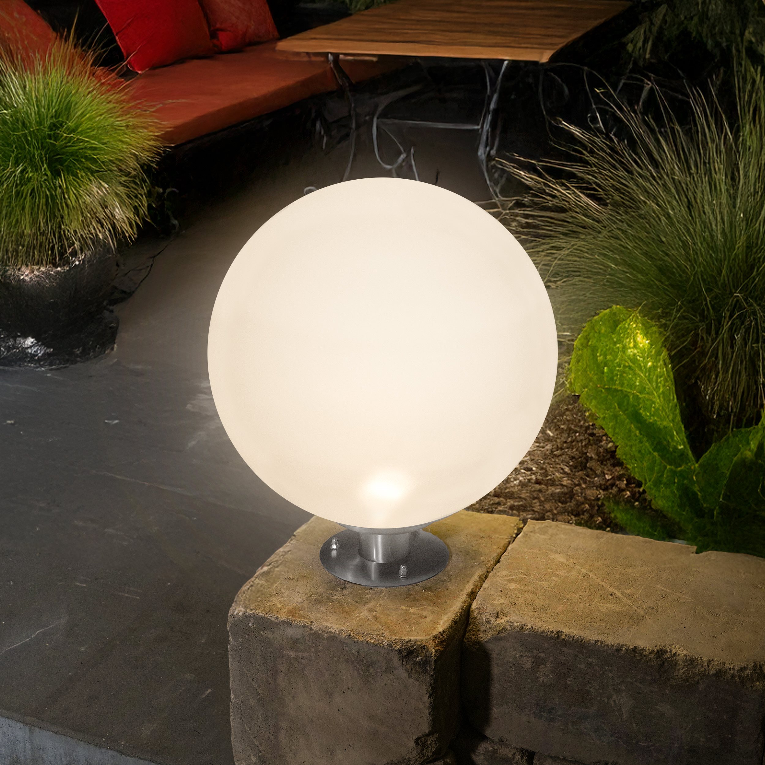 Solarkugel Liana ⌀ 30 cm mit Edelstahlfuß und Fernbedienung