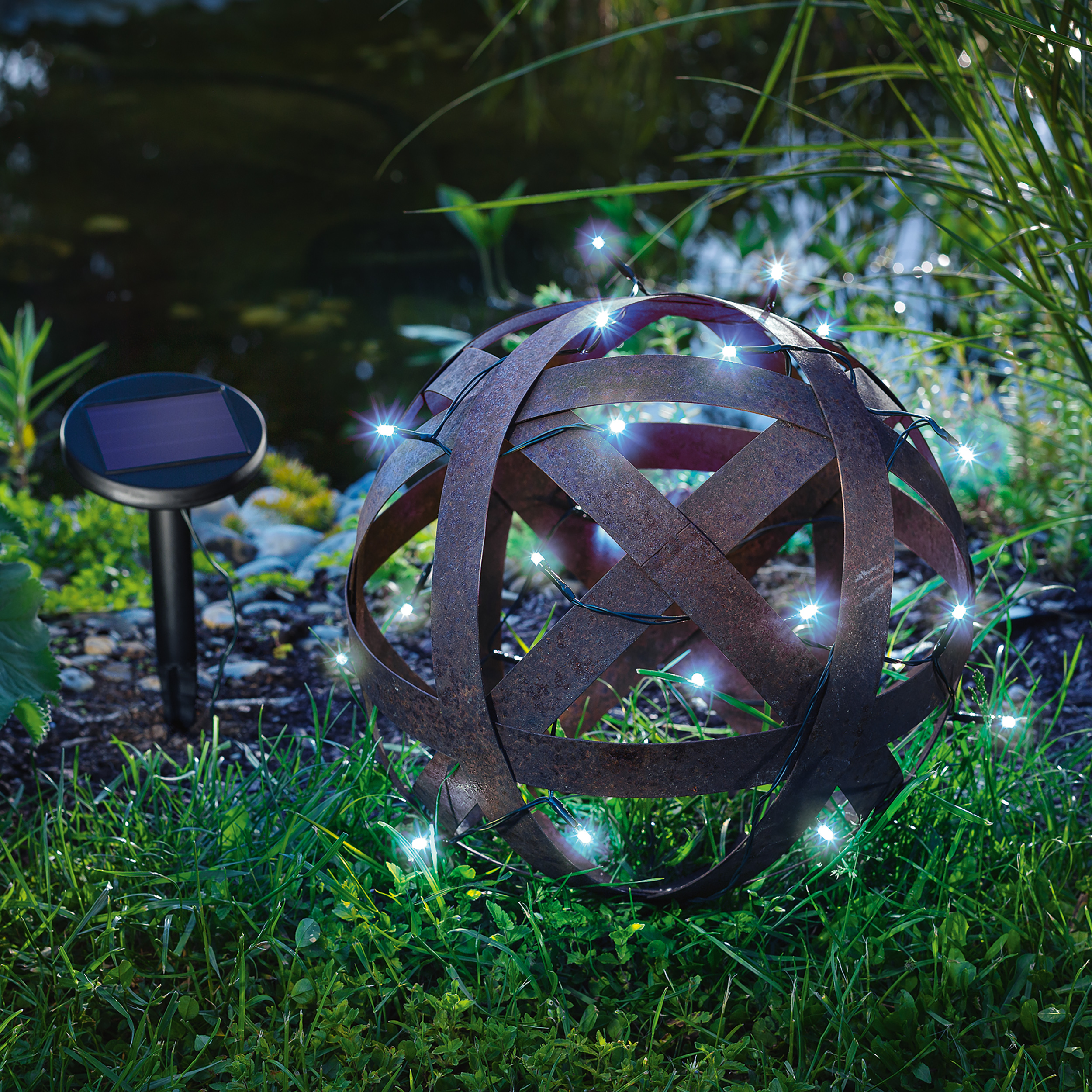 Solar Lichterkette mit 24 kaltweißen LEDs