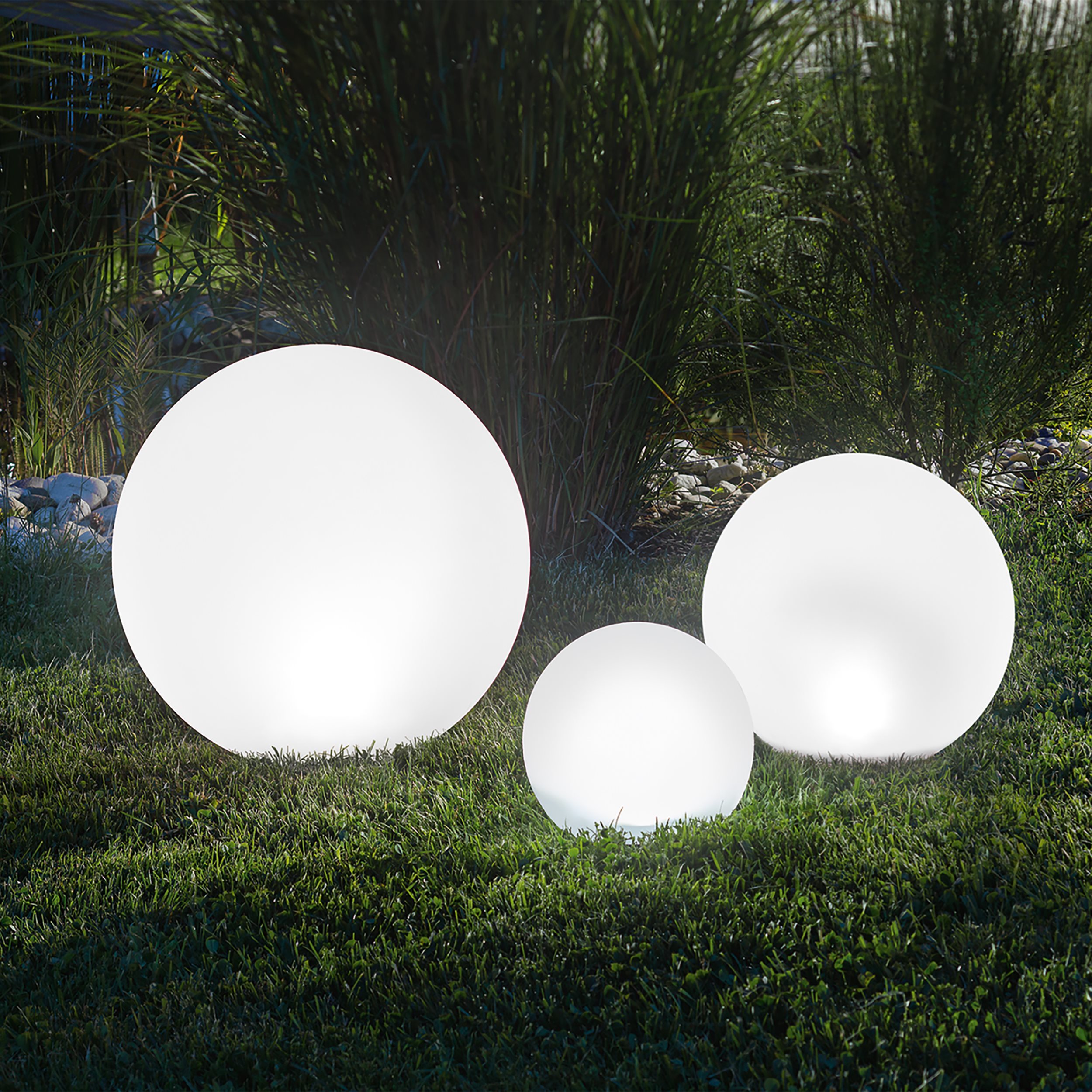 Solar Leuchtkugelset Basic ⌀ 20, 30 & 40 cm mit 7 Lichtfarben