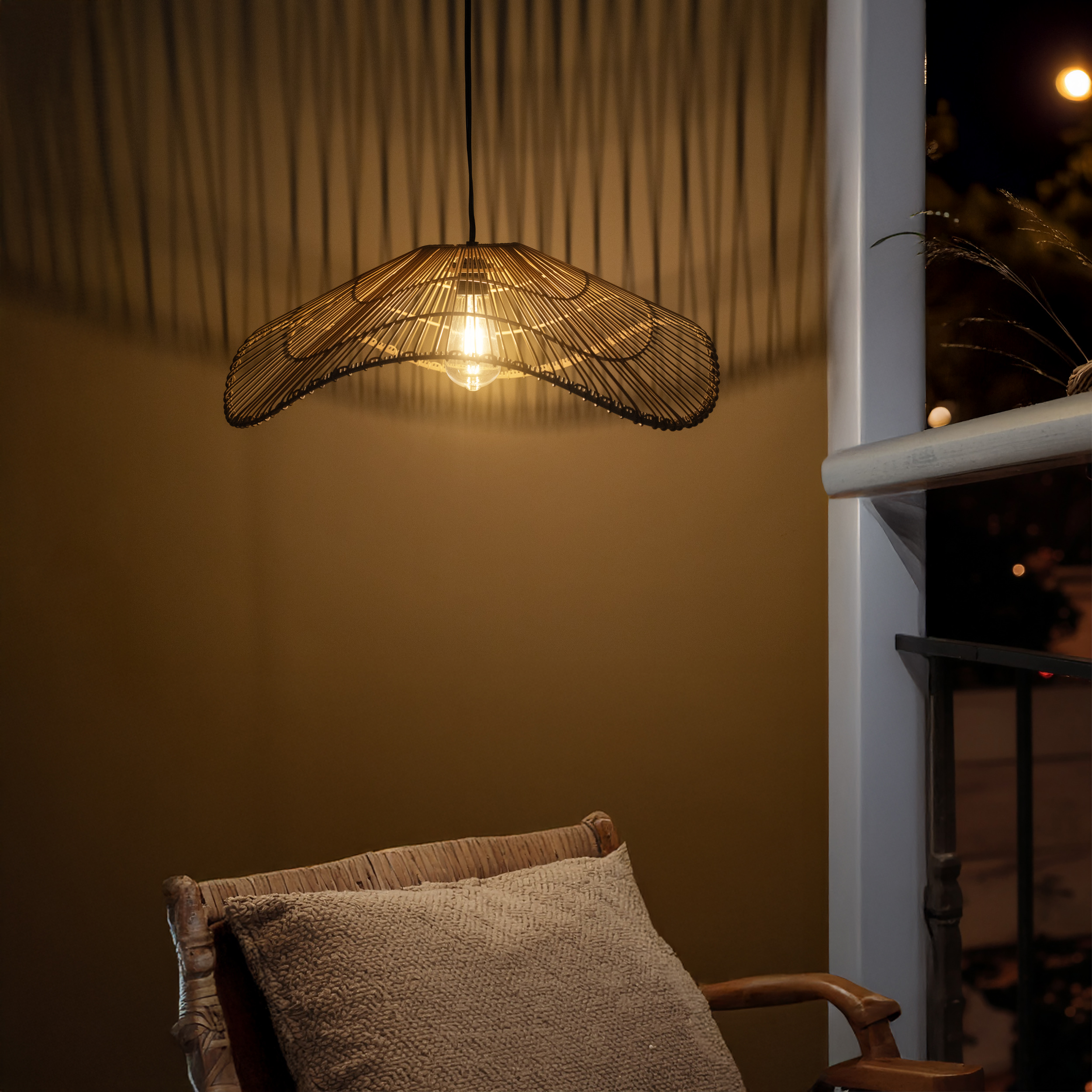 Solar Hängeleuchte Butterfly warmweiß