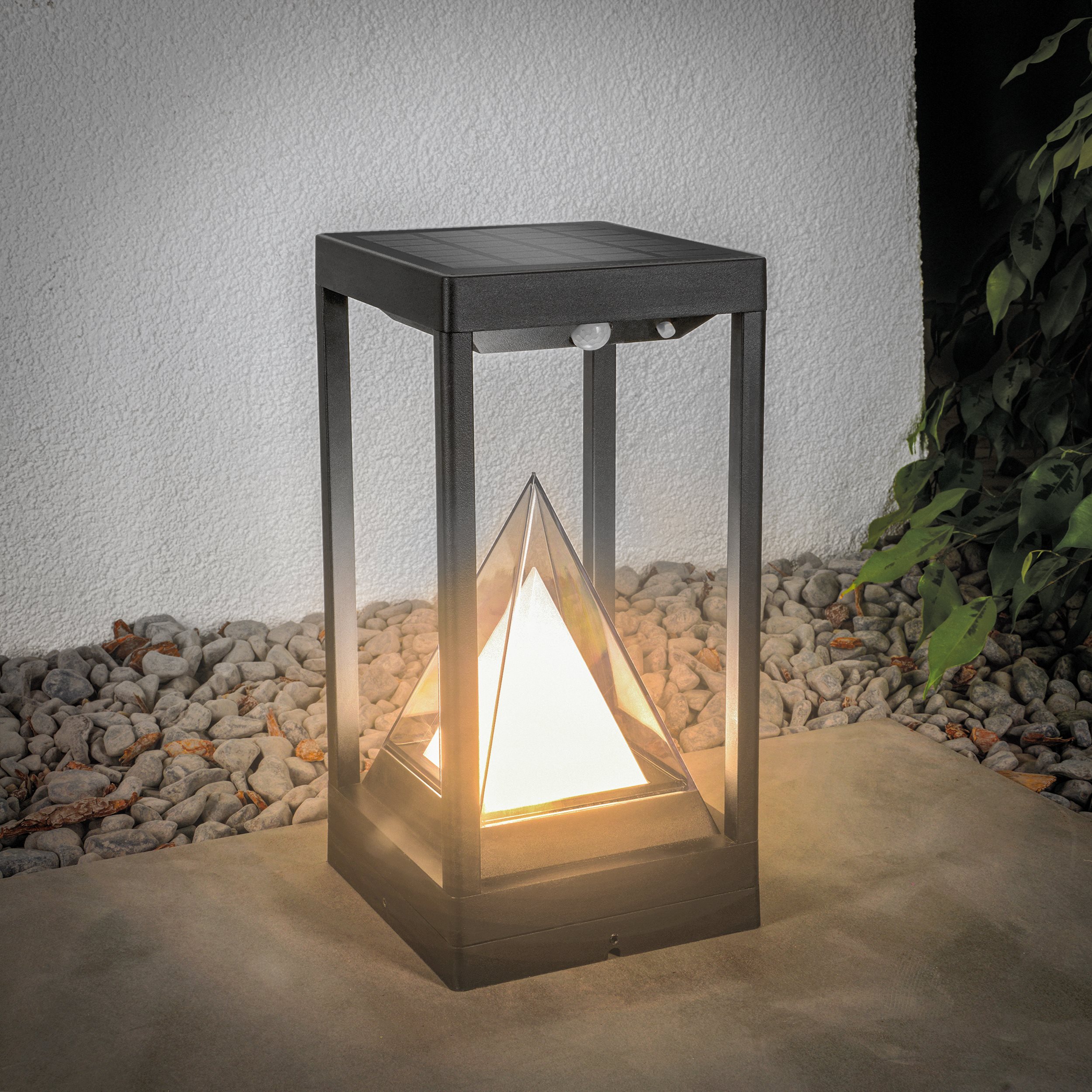Moderne Solarleuchte Yanara 31 mit Bewegungssensor