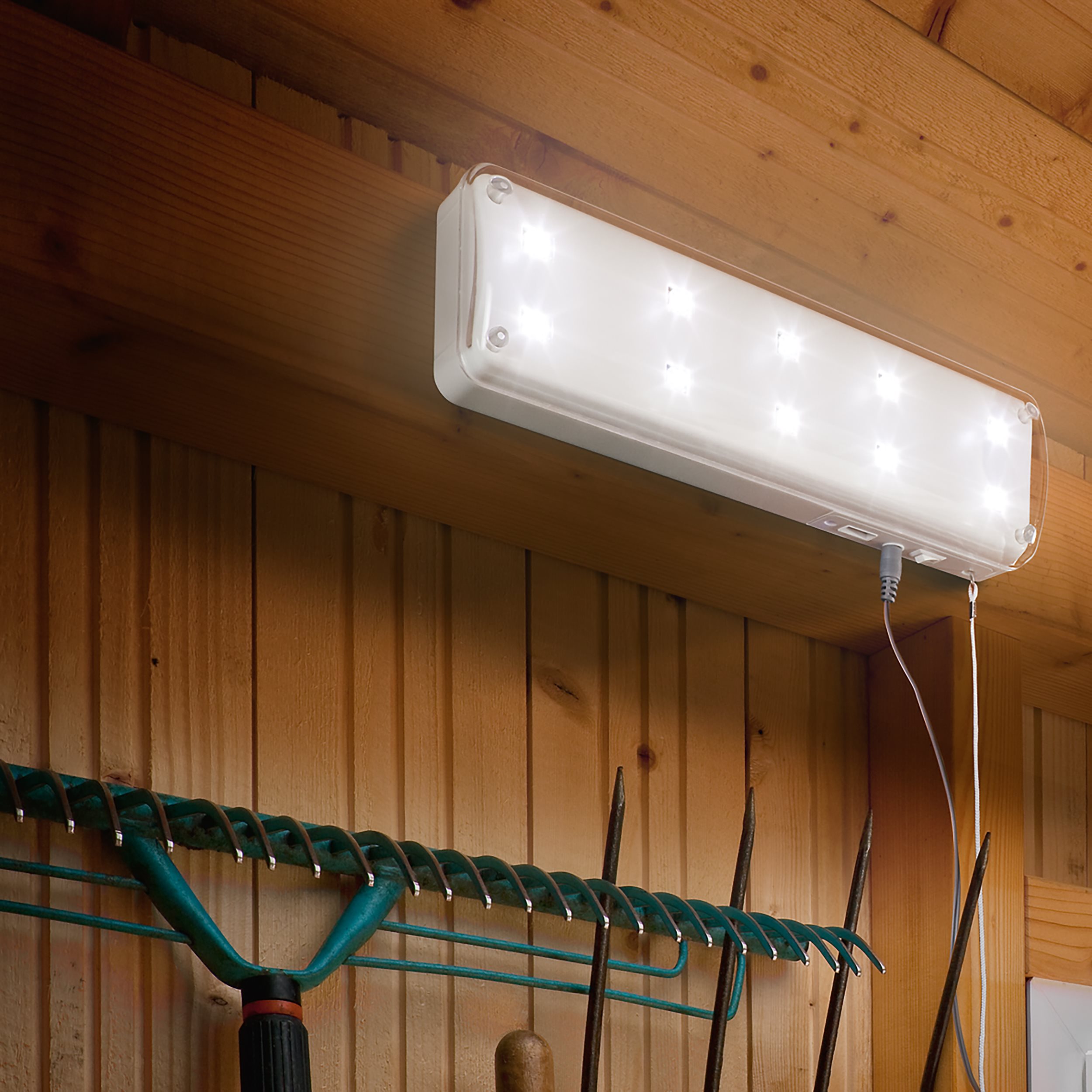 Universelles Solar-Lichtsystem mit externen Bewegungssensor