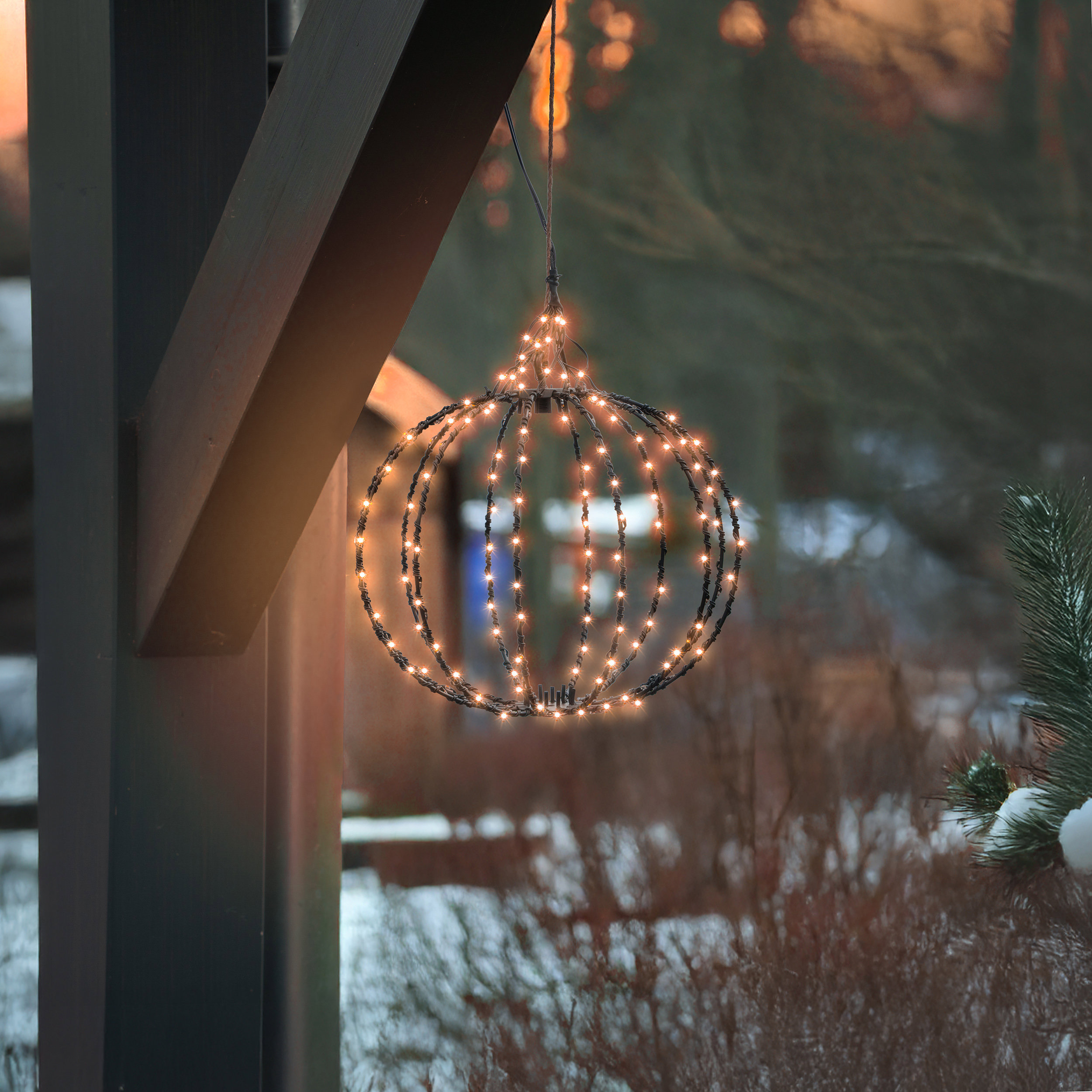 Hängende Solar-Dekokugel Ø 25 cm mit 180 bernsteinfarbenen LEDs