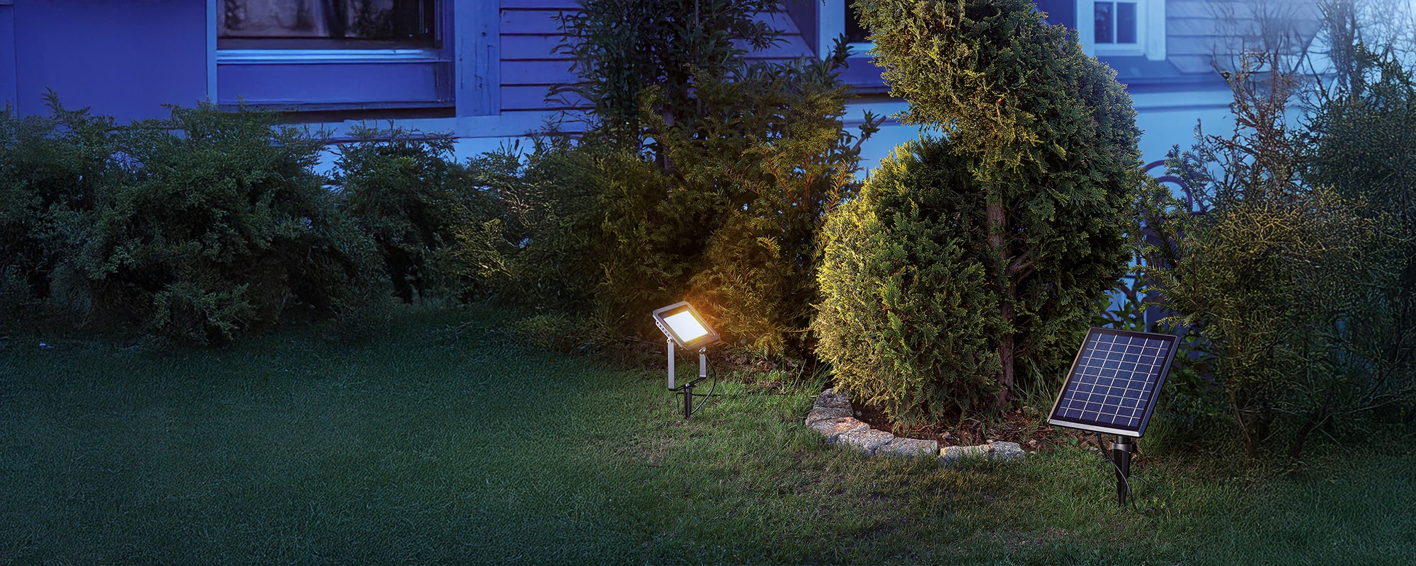 Solarstrahler (LED) und Solar Spots im Garten