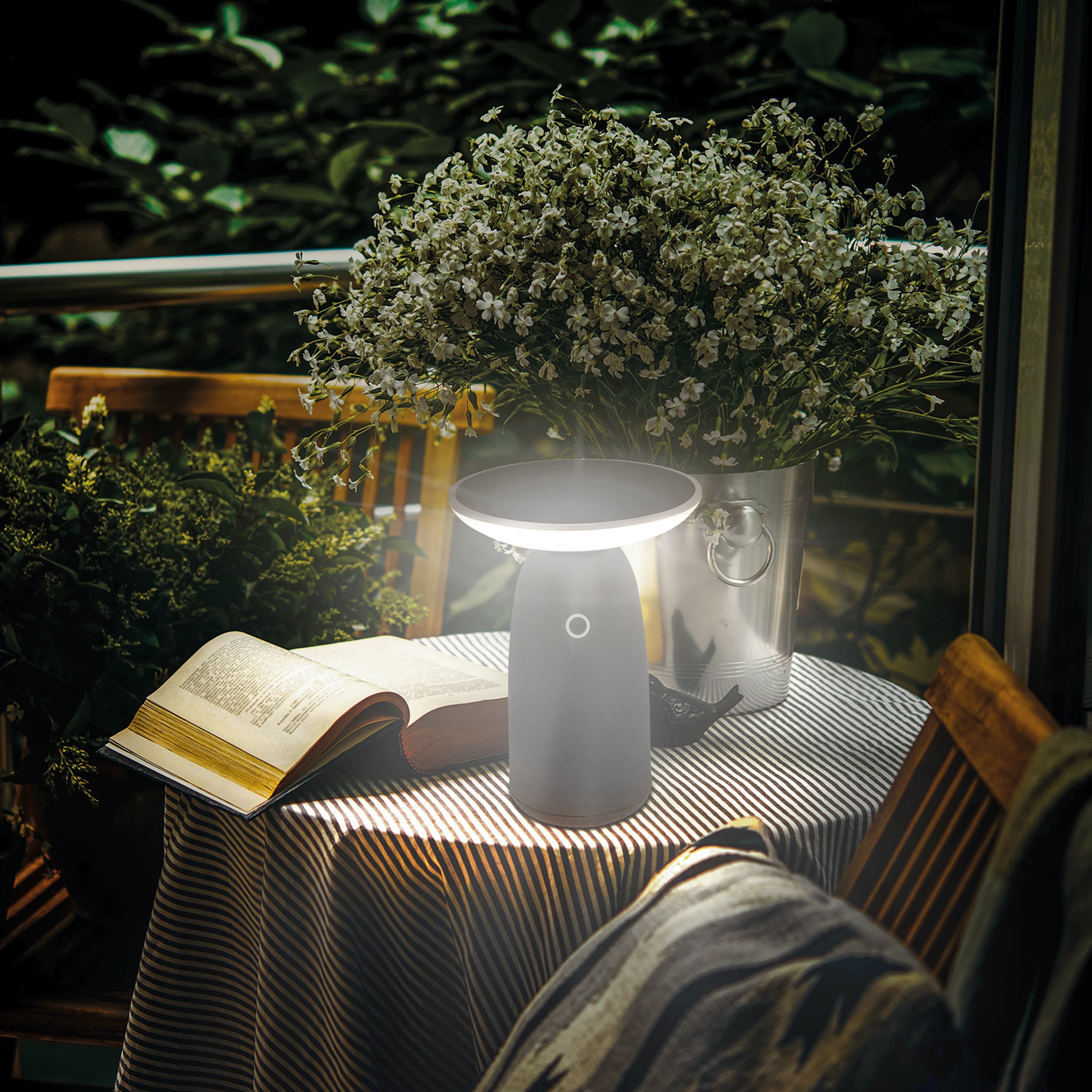 Extrahelle Solar Sensor Tisch- und Leseleuchte Talo, dimmbar