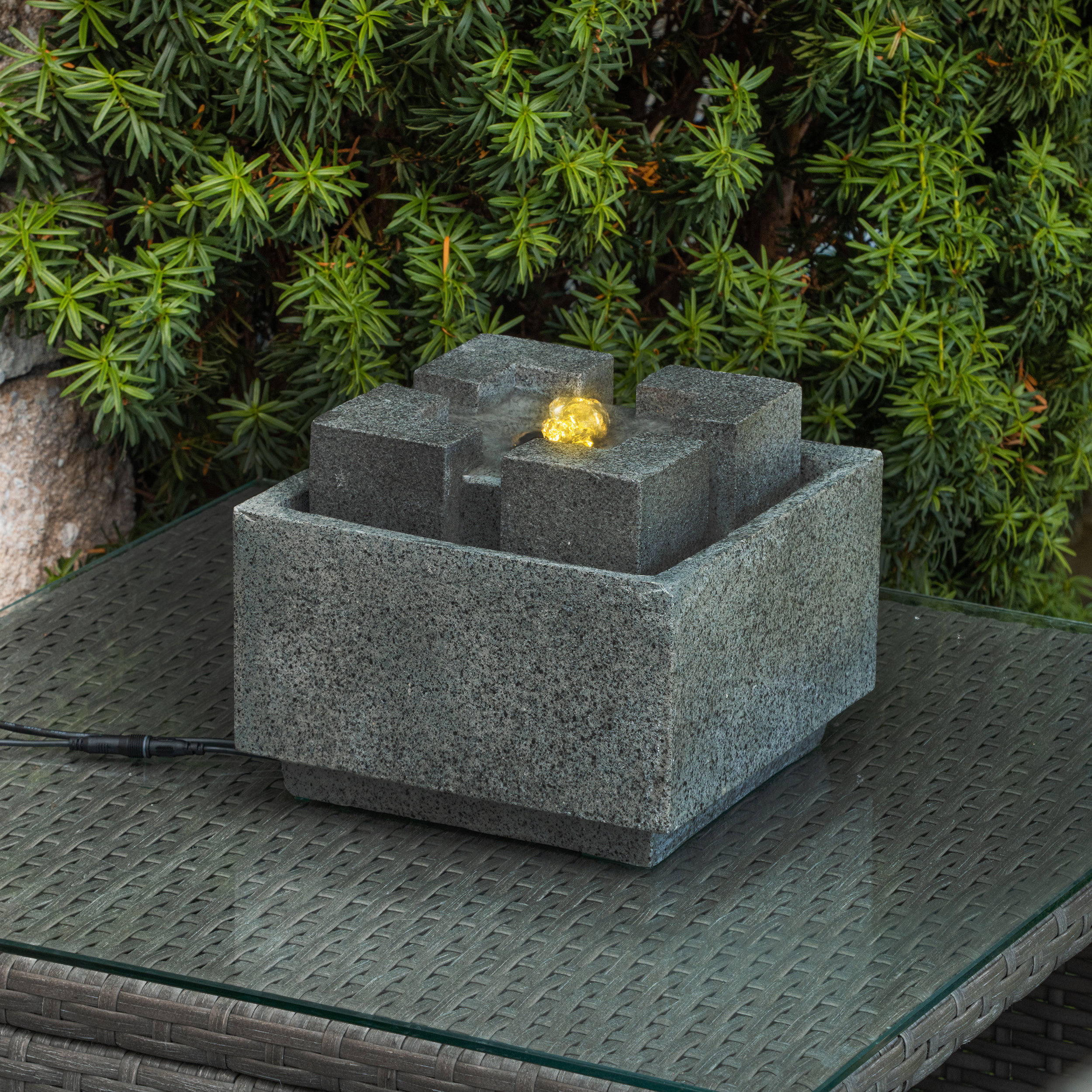 Solar Designbrunnen Modern Style mit LED Beleuchtung