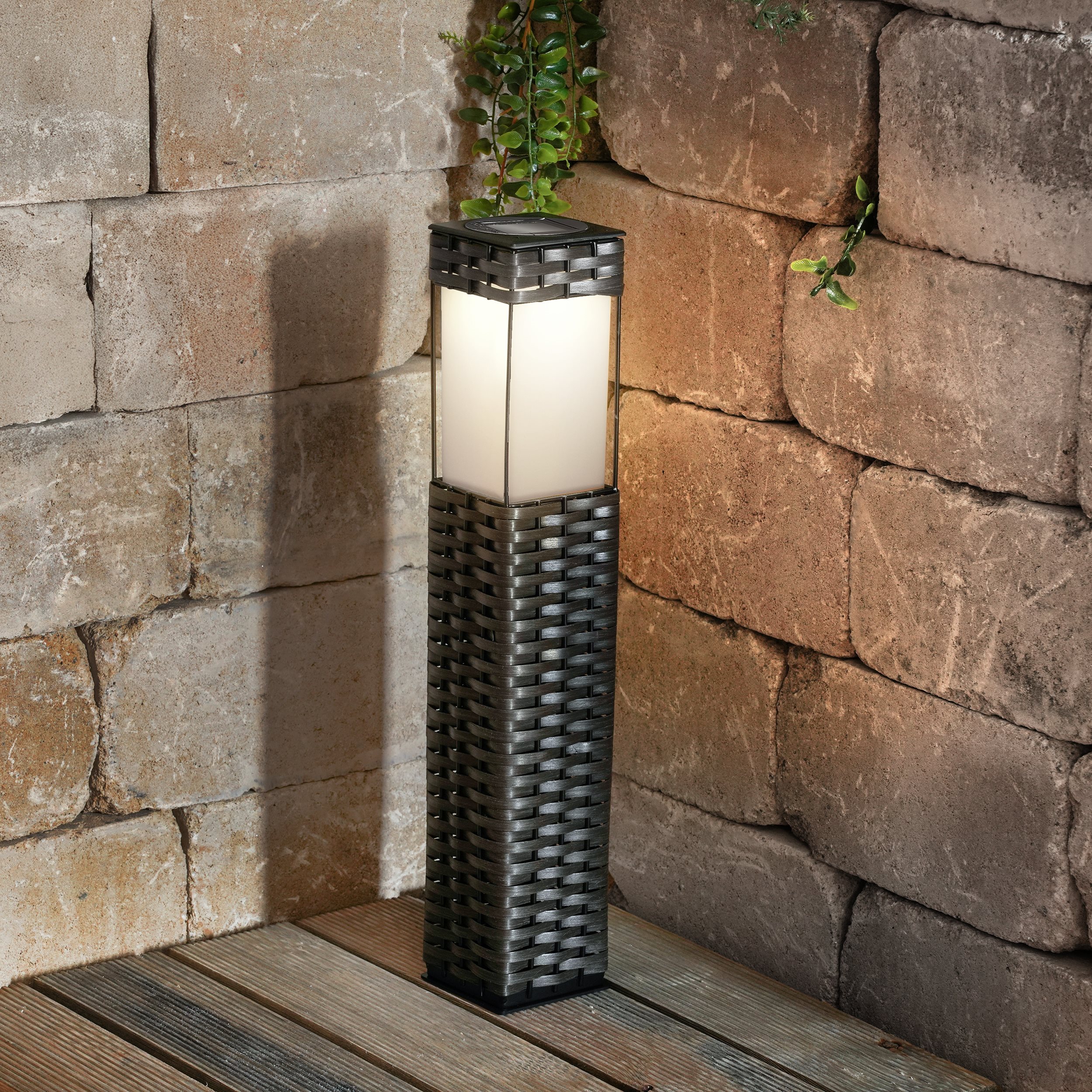 Solar Standleuchte Rattan-Style