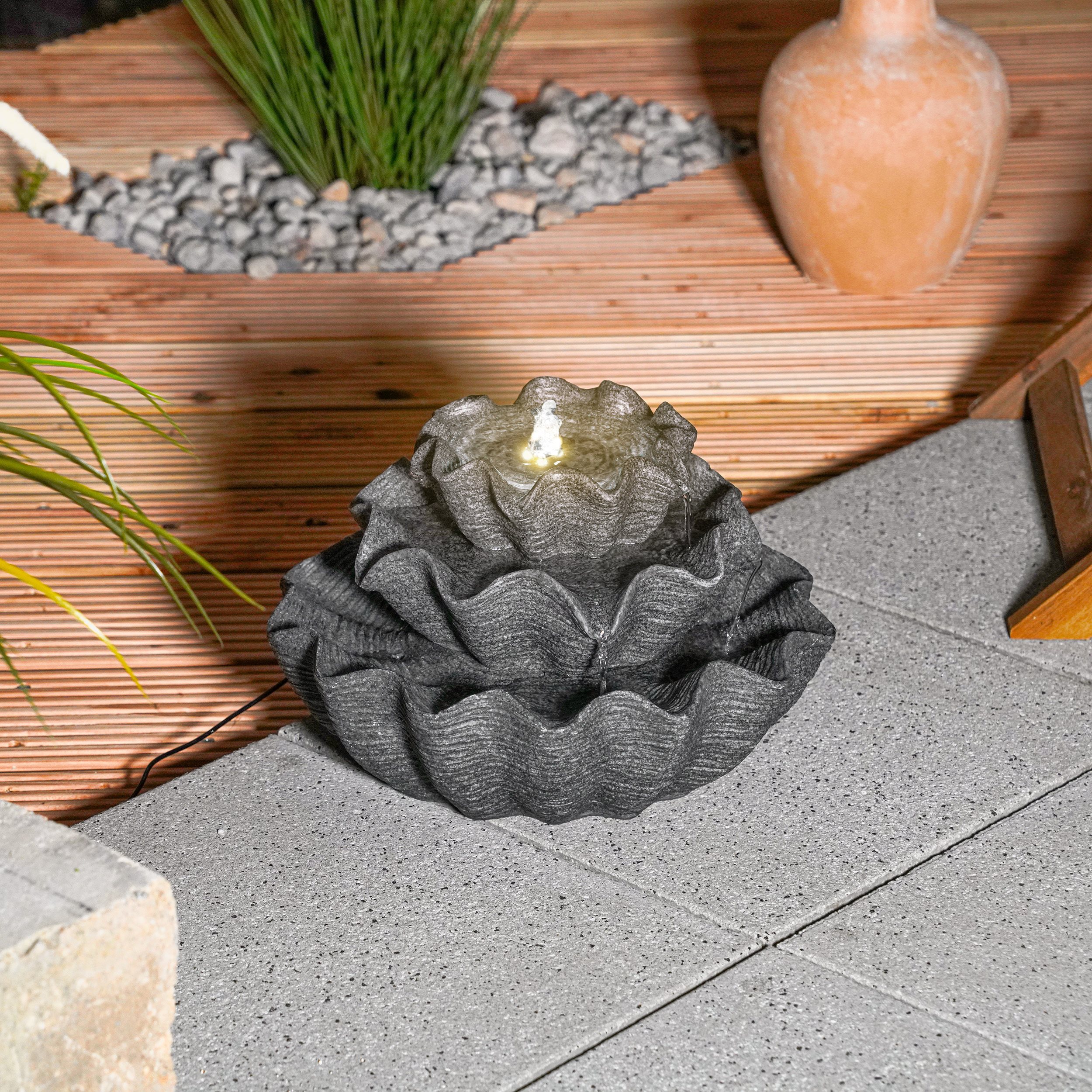 Solar Muschelbrunnen mit LED-Beleuchtung