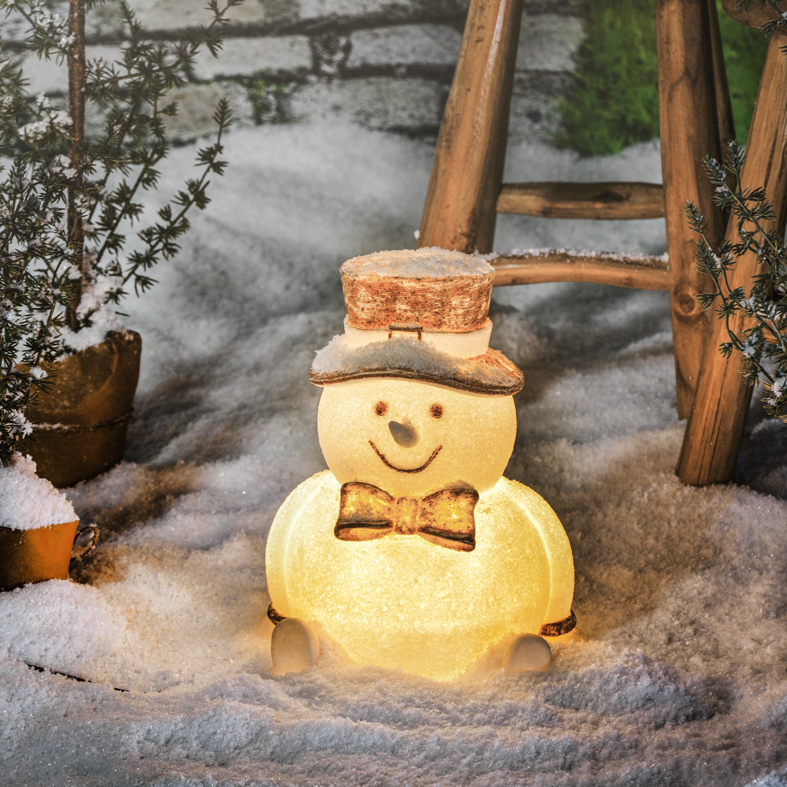 Lächelnder Solar Schneemann Fred