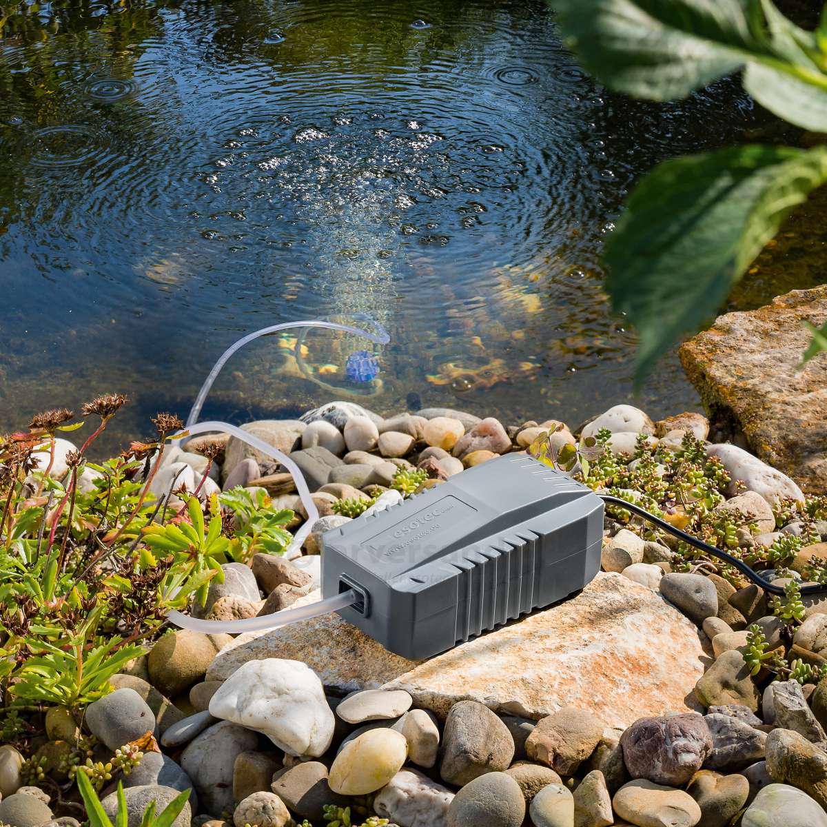 Einzelpumpe Teichbelüfter 130 Pro solarversand.de